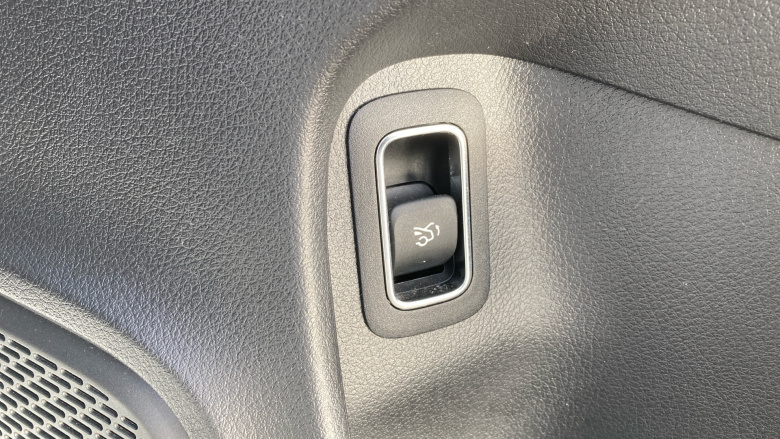 Mercedes-Benz CLA 200 AMG Line Premium 4dr Tip Auto Petrol Saloon